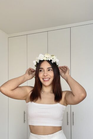 Corona flores blanca